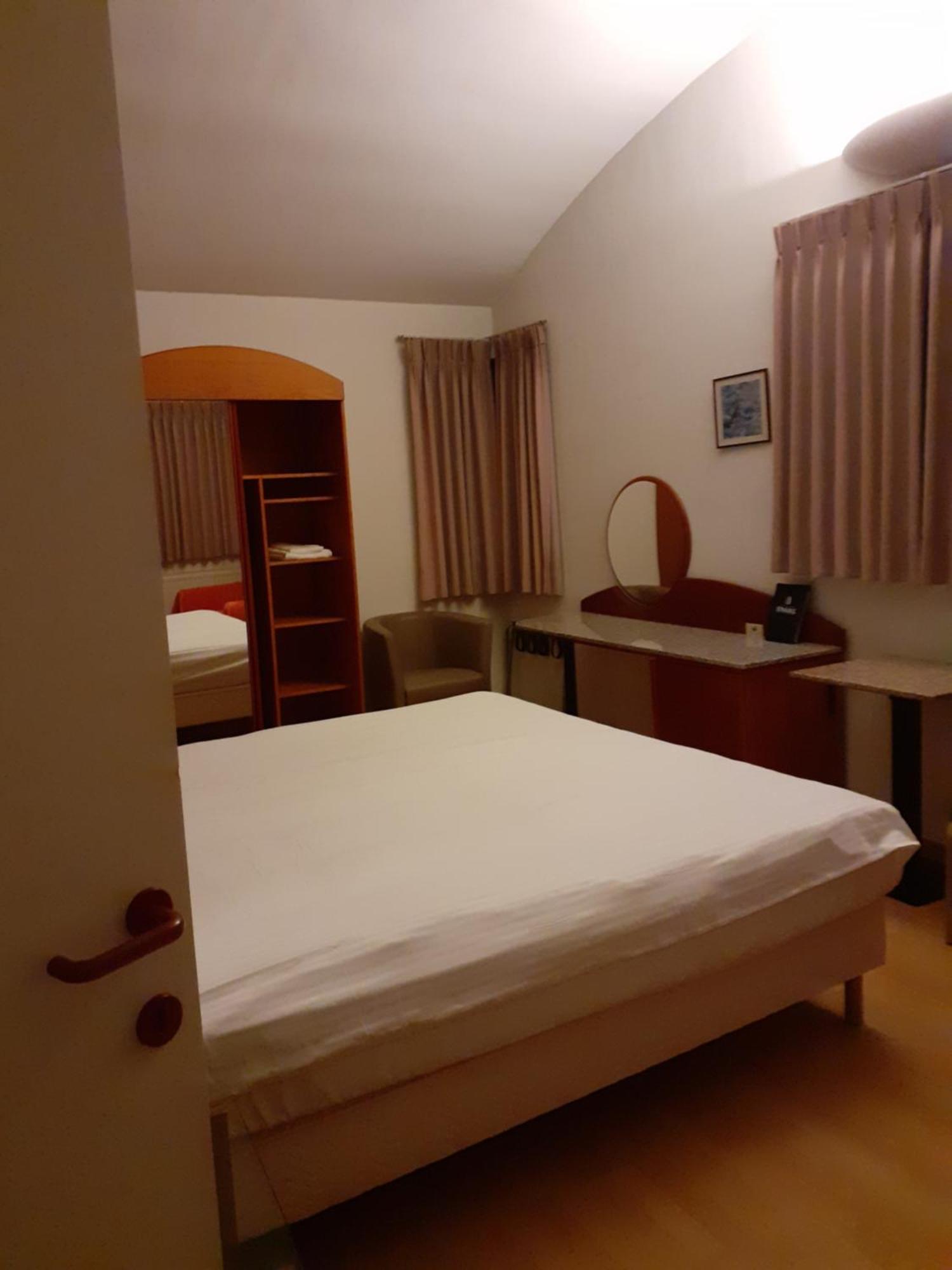 Alsput Hotel Халле Экстерьер фото