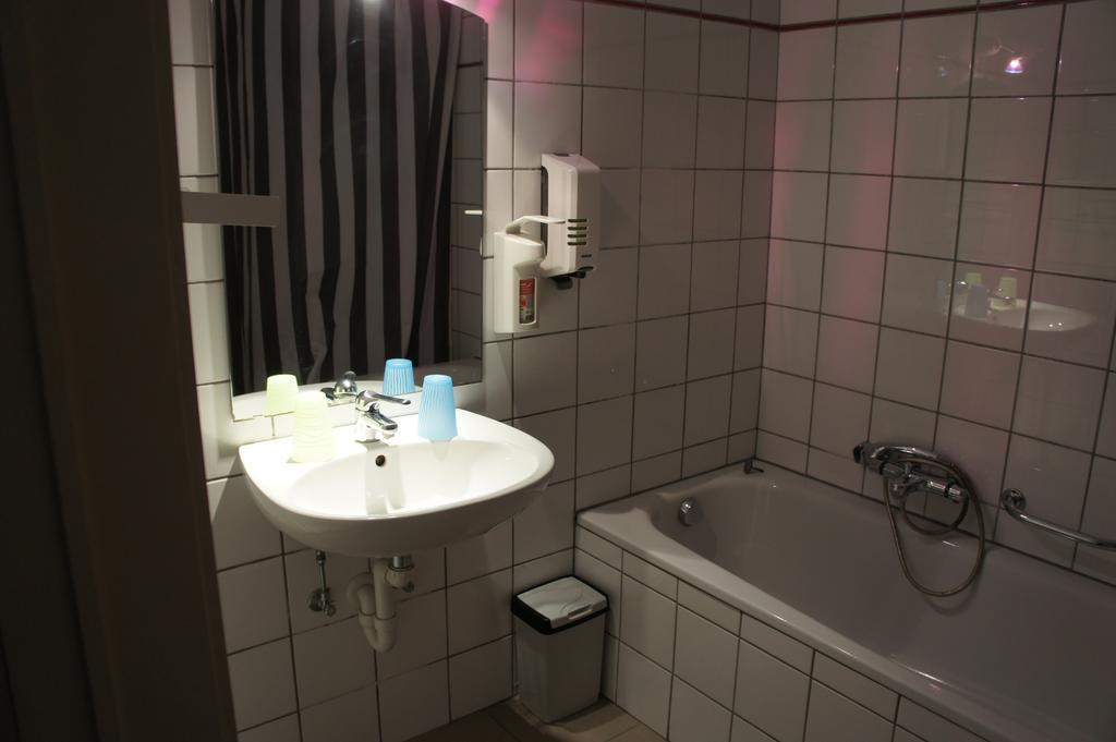 Alsput Hotel Халле Номер фото